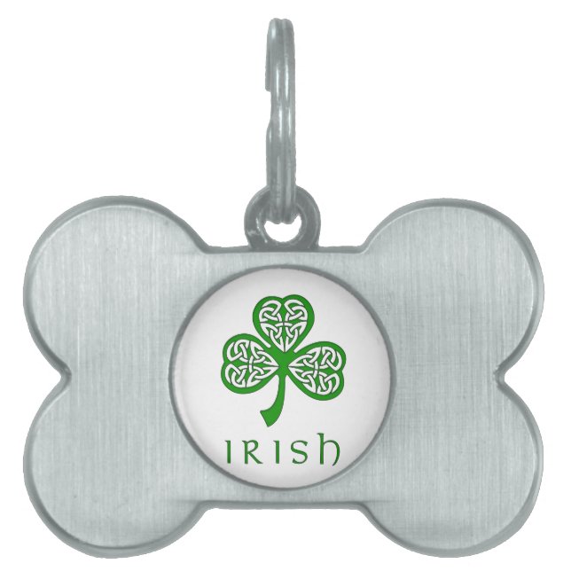 Beveled Celtic Knot Shamrock over Irish text Huisdieren Naamplaatje (voorkant)