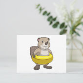 Bever zwemt met zwemband briefkaart (Staand voorkant)