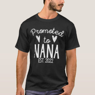 Bevorderd naar Nana Est. 2022 New Grandma, eerste T-shirt