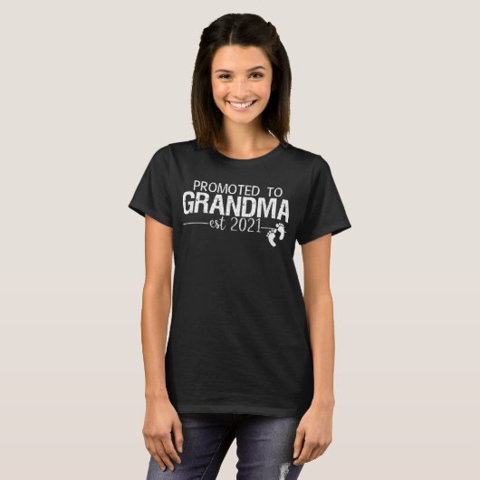 bevorderd tot grootma est 2021 t-shirt (Voorkant volledig)