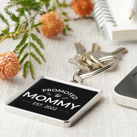 Bevorderd tot mama Oost. 2022 II Sleutelhanger (Zijkant)