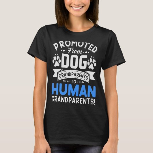 Bevorderd van grootouders van honden naar grootjon t-shirt (Voorkant)