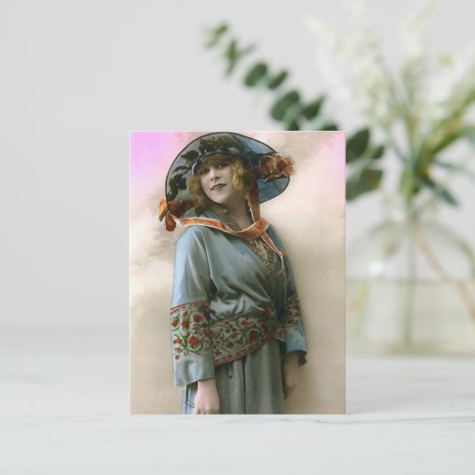 Bevrijde vrouw briefkaart (Staand voorkant)