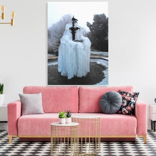 Bevroren fontein canvas afdruk (Insitu (Woonkamer))