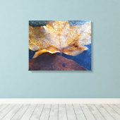 Bevroren Gele Esdoornblad Herfst Natuur Canvas Afdruk (Insitu (Houten vloer))
