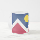 Bevroren kleine glazen mok met vlag van Denver, VS (Voorkant links)