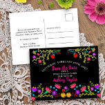 Bewaar de datum Floral Mexican Fiesta Black Sweet  Aankondigingskaart<br><div class="desc">Floral Bewaar het Date Briefkaart dat u kunt aanpassen aan elke gelegenheid. Het ontwerp heeft een overvloed aan Mexicaanse Fiesta bloemen op de voorkant met roze typografie en een zwarte achtergrond. De sjabloon is opgezet voor u om het briefkaart te personaliseren met uw speciale datum, uw gelegenheid en jouw naam,...</div>
