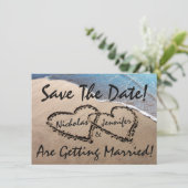 Bewaar de datum Hartjes Zand Strand Trouw Uitnodig Save The Date (Staand voorkant)