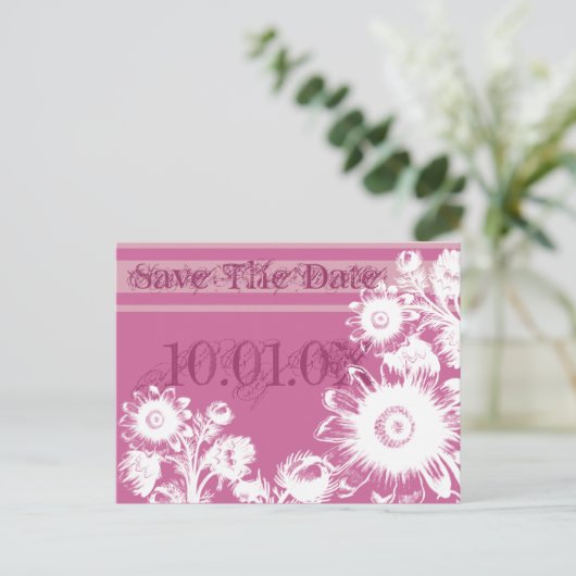 Bewaar de datum Paarse Raspberry Fuchsia Floral Aankondigingskaart (Staand voorkant)