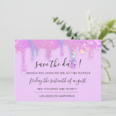 Bewaar de datum roze holografische druppels paars save the date (Staand voorkant)