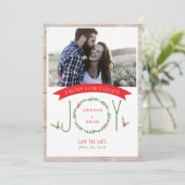 Bewaar de datum Woodsy Krans Joy Christmas Kaart (Staand voorkant)