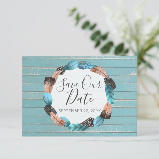 Bewaar deze datum Rustieke Turquoise Veren Boho Pi Kaart (Staand voorkant)