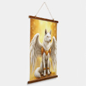 Bewaker van de Dageraad – De Witgevleugelde Wolf. Hangend Wandkleed (Gebogen)