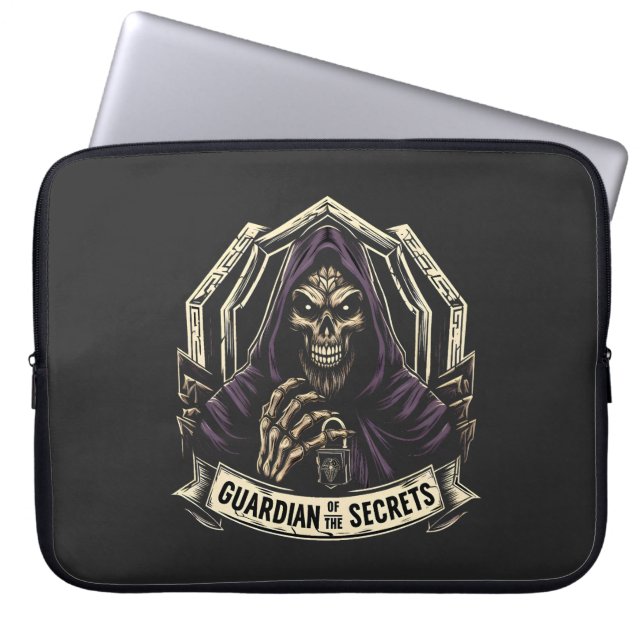 Bewaker van de Geheimen - Sinister Crypt Keeper Laptop Sleeve (Voorkant)