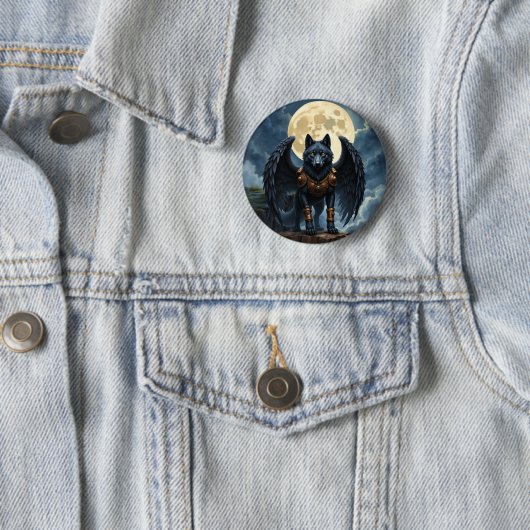 Bewaker van de Maan – De Zwarte Gevleugelde Wolf Ronde Button 5,7 Cm (In situ)