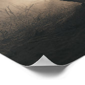 Bewaker van de schaduwen: de majestueuze leeuwin poster (Hoek)