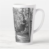 Bewaker van het bos latte mok (Rechts)