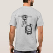 BEWAKING VAN DE GRONDWEEK OF GEOGRAFISCHE MAATREGE T-SHIRT (Achterkant)