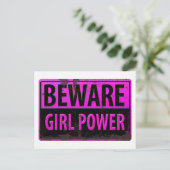 BEWARE Girl Power - Roze Black Metal Danger Sign Briefkaart (Staand voorkant)