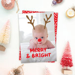 BEWEEGBAAR/BEWERKBAAR gewei Rode neus Foto Kerstmi Feestdagenkaart<br><div class="desc">** DESIGN TIP: Klik op "Bewerken met behulp van Design Tool" om de ontwerpelementen te verplaatsen / vergroten/verkleinen. Als je meer dan één set nodig hebt, kopieer/plak dan en verplaats je indien nodig.** Deze leuke vakantiefotokaart is voorzien van een verticale foto met rode neus en gewei die zowel beweegbaar zijn...</div>