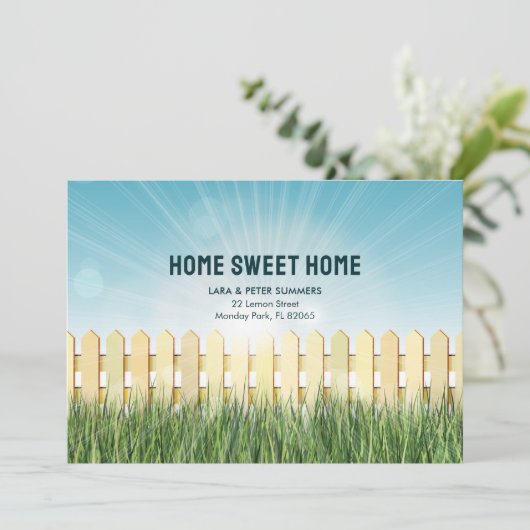 Bewegende aankondiging met piket hek en vuurpijlen (Staand voorkant)