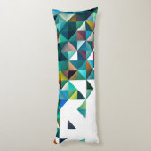 Bewegende kleurrijke geometrische vormen driehoeks lichaamskussen (Achterkant (Verticaal))