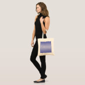 Bewerkbaar cursief script | Wit & Paarse Violet Tote Bag (Voorkant (model))