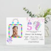 Bewerkbaar verjaardagsfeest van Unicorn Kaart (Staand voorkant)