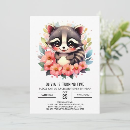 Bewerkbare aangepaste wasbeer meisje verjaardag kaart (Staand voorkant)