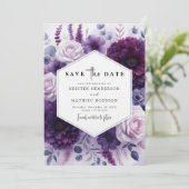 Bewerkbare Bloom Paarse Bloemenbruiloft Save The Date (Staand voorkant)