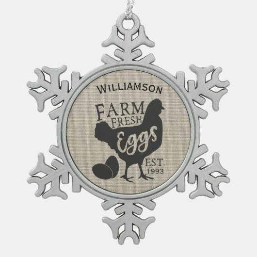 Bewerkbare Boerderij Stijl Familie Boerderij Eiere Tin Sneeuwvlok Ornament (Voorkant)