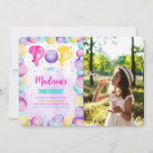 Bewerkbare Bubbles Verjaardagsfoto Uitnodiging (Voorkant)