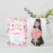 Bewerkbare Candy Verjaardagsfoto Uitnodiging (Staand voorkant)