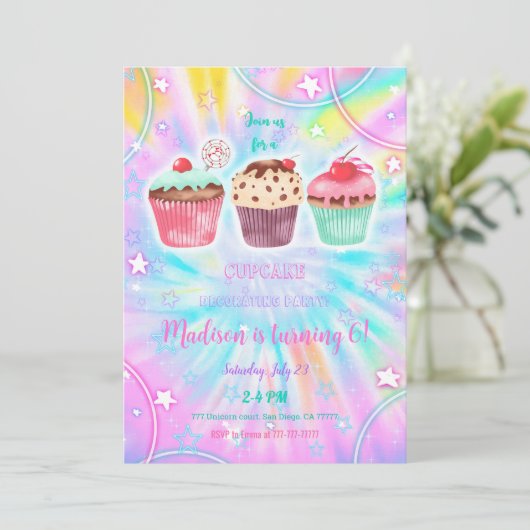 Bewerkbare Cupcake verjaardagsuitnodiging Kaart (Staand voorkant)