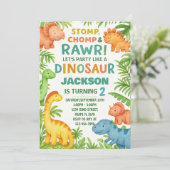 Bewerkbare dinopartij uitnodigen feestdagenkaart (Staand voorkant)
