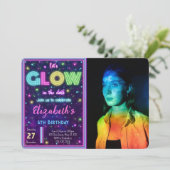 Bewerkbare Glow Foto Uitnodiging (Staand voorkant)