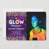 Bewerkbare Glow Verjaardagsfoto Uitnodiging (Voorkant)