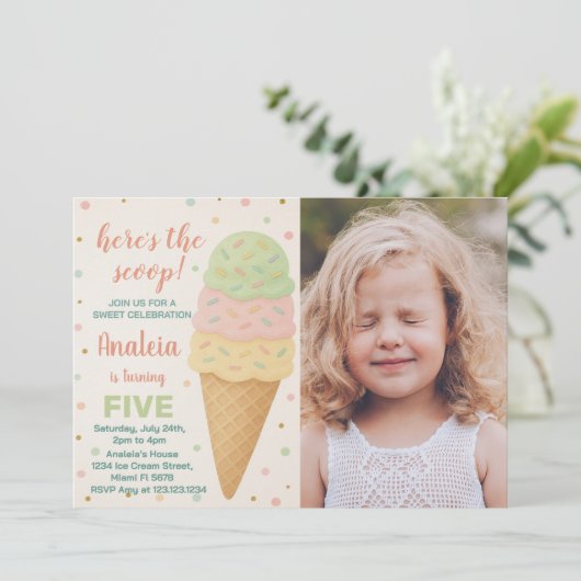 Bewerkbare Ice Cream verjaardagsuitnodiging Kaart (Staand voorkant)