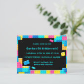 Bewerkbare kleurrijke bouwstenen Verjaardag Uitnodiging Briefkaart (Staand voorkant)