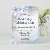 Bewerkbare Lichtblauwe Bloemen Viering van het Lev Kaart (Staand voorkant)