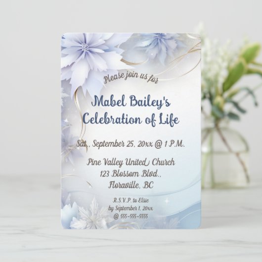 Bewerkbare Lichtblauwe Bloemen Viering van het Lev Kaart (Staand voorkant)