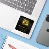 Bewerkbare QR-code en tekstsjabloon | Zwart en gou Sticker (Laptop met iPhone)