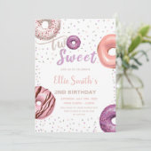Bewerkbare Roze 2e Verjaardag Uitnodiging (Staand voorkant)