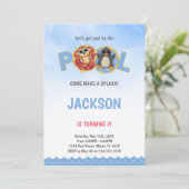 Bewerkbare Schattigee Summer Swim Party Uitnodigin Kaart (Staand voorkant)