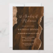 Bewerkbare tinten van melanine uitnodiging, bruine kaart (Voorkant)