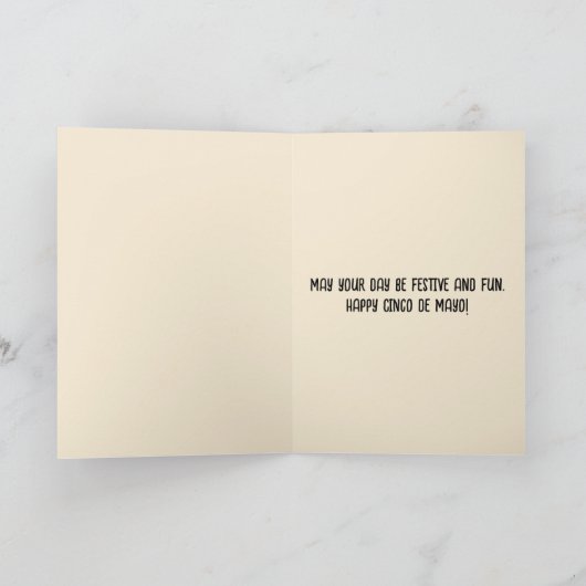 Bewerkbare Vrouw Met Gitaar Gelukkig Cinco de Mayo Kaart (Binnen)