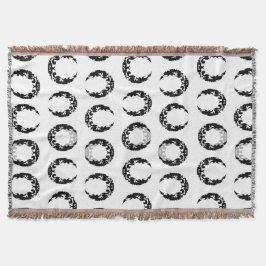 Bewitching Black Crescent Moon Silhouette Deken