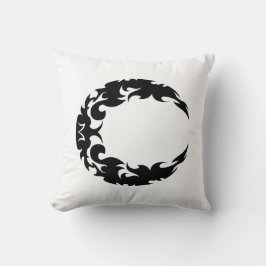 Bewitching Black Crescent Moon Silhouette Kussen