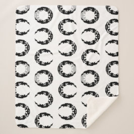 Bewitching Black Crescent Moon Silhouette Sherpa Deken