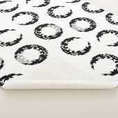 Bewitching Black Crescent Moon Silhouette Sherpa Deken (3/4)